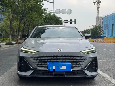 2022 Changan UNI-V 1.5T Excellence, фото 2, лот 10620126