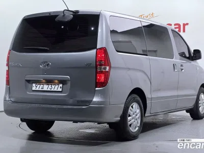 2017 Hyundai Starex 3-Seater VAN, фото 2, лот 10207240