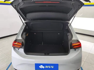 2023 Volkswagen ID.3 Pure Smart Edition, фото 4, лот 10425568