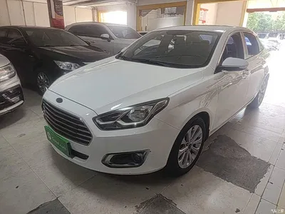 2015 Ford Escort 1.5L Automatic Fashion, фото 2, лот 10299442
