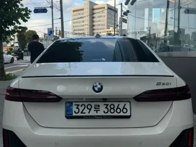2026 BMW 5-Series 520i Special Edition, фото 3, лот 10190396