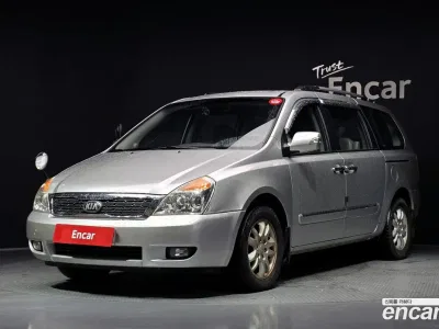 2013 Kia Canival Grand Carnival GLX, фото 1, лот 10521438