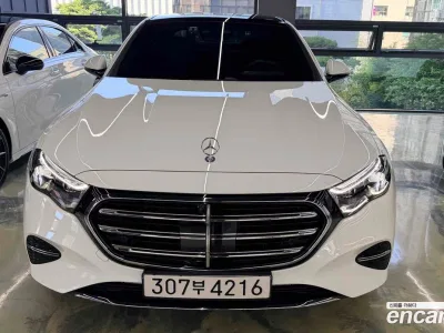 2025 Mercedes-Benz E-Class E300 4MATIC Exclusive, фото 2, лот 10077062