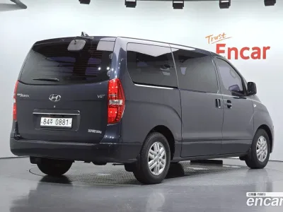 2017 Hyundai Starex 3-Seater VAN, фото 1, лот 10191822