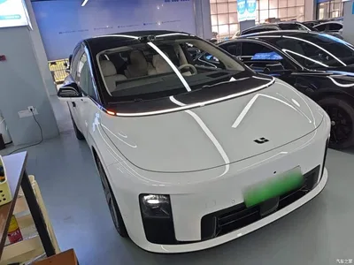 2025 Li Auto Li i8 Standard Edition, фото 4, лот 10900563