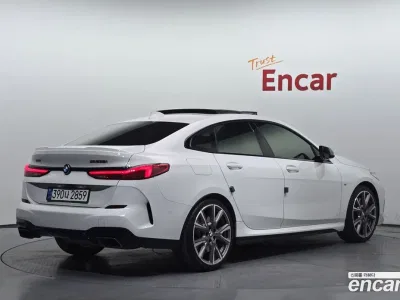 2021 BMW 2-Series M235i xDrive, фото 1, лот 10038072