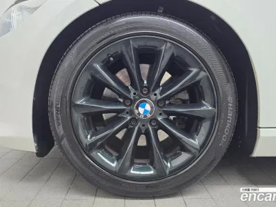 2011 BMW 3-Series 328i convertible, фото 3, лот 10038262