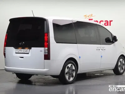 2022 Hyundai Staria 4WD Tourer 11-Seater, фото 2, лот 10164326