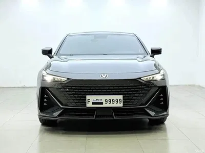 2023 Changan UNI-V 1.5T Luxury Edition, фото 2, лот 10812330