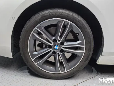 2022 BMW 1-Series 120i Sports, фото 4, лот 10039770
