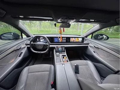 2024 Voyah Auto VOYAH Zhuiguang PHEV AWD Ultra-long Range Executive Edition, фото 4, лот 10358473