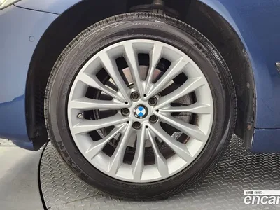 2021 BMW 5-Series 523d Luxury, фото 4, лот 10071968