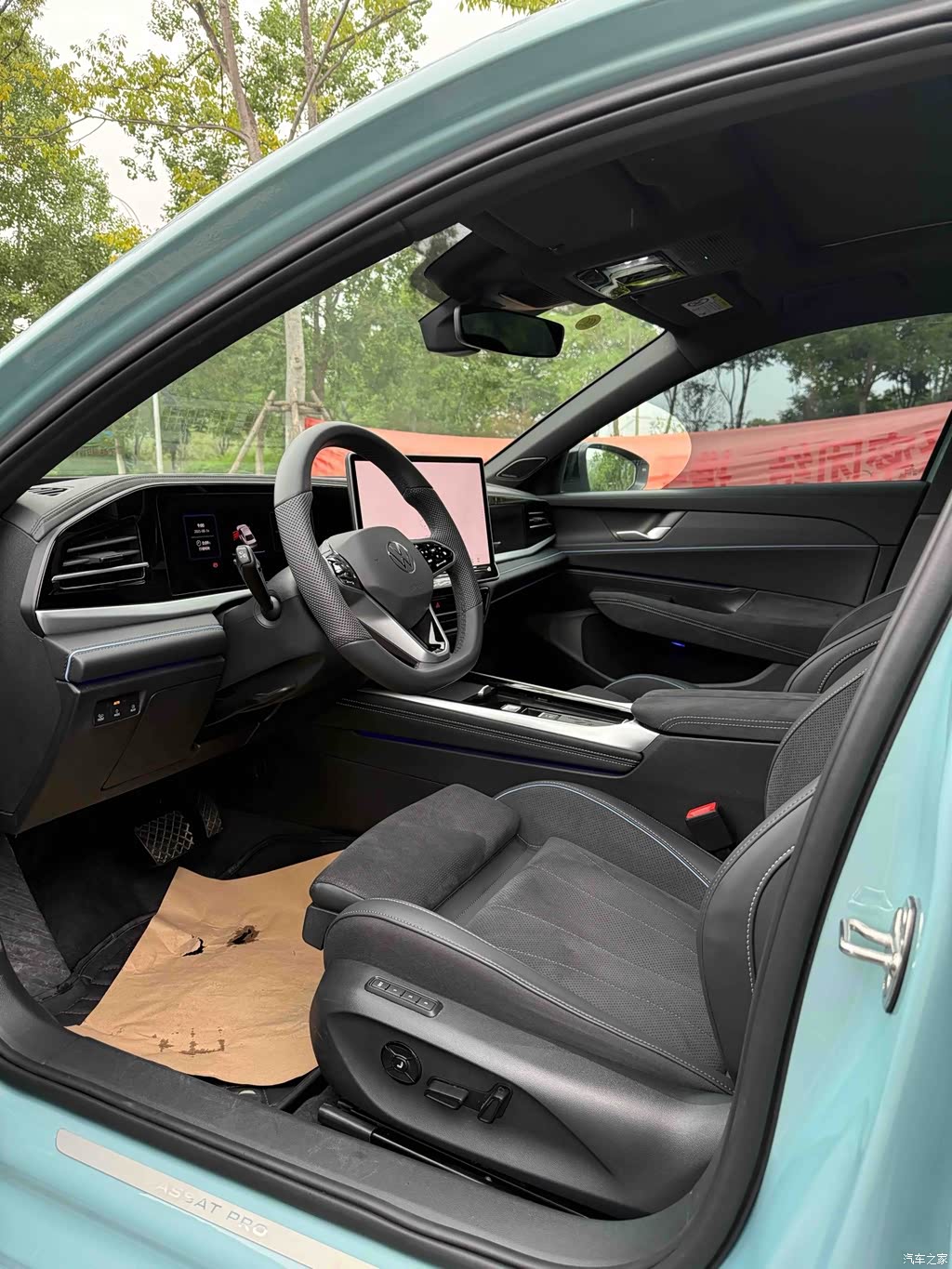 2025 Volkswagen Passat Model Pro 380TSI Starlight Dragon Premium Edition, фото 4, лот 11220836