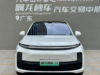 2025 Li Auto L7 Pro Smart Renewal Edition, фото 2, лот 10444779