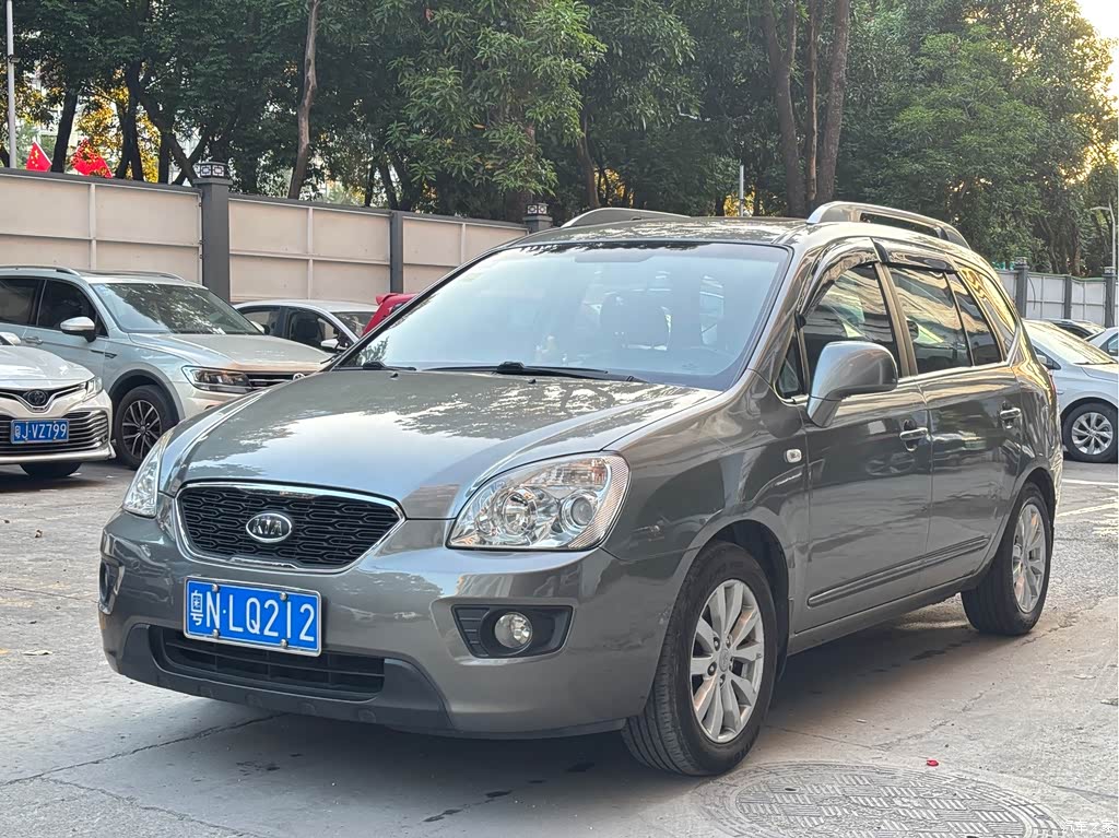 2011 Kia Carens 2.0L 7-Seater Automatic Luxury, фото 1, лот 11207375