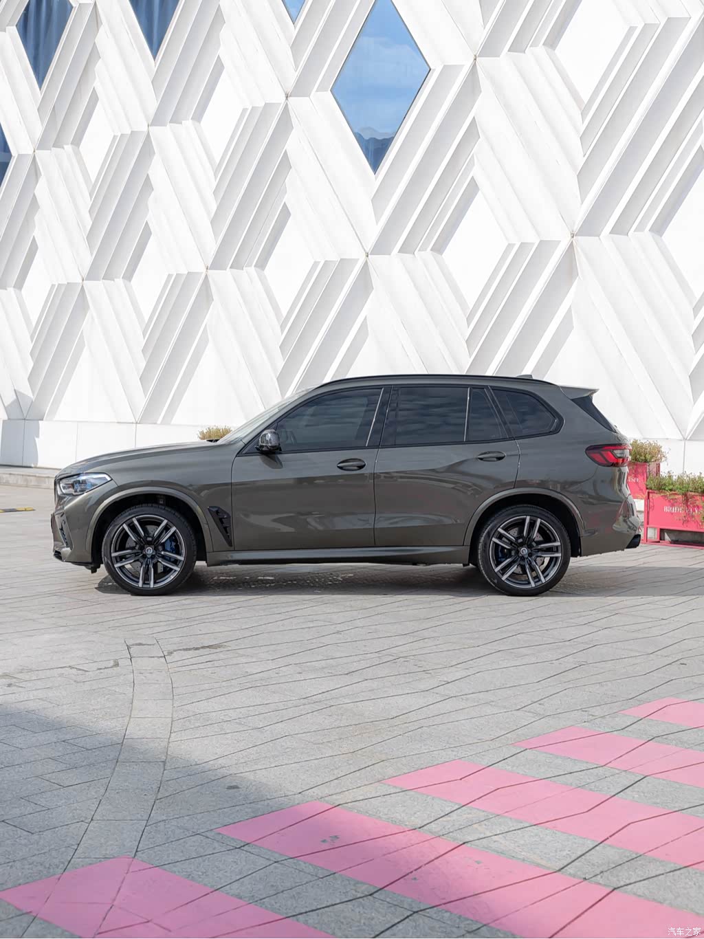 2022 BMW X5 M, фото 4, лот 10431956