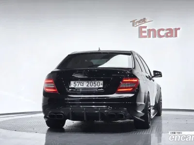 2012 Mercedes-Benz C-Class C63 AMG Sedan, фото 3, лот 10047070