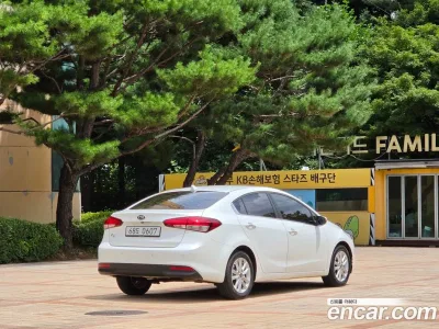 2016 Kia K3 Trendy, фото 2, лот 10056708