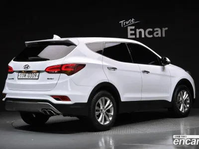 2016 Hyundai Santafe Diesel 2.0 2WD, фото 2, лот 10393347