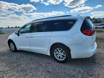 2020 CHRYSLER VOYAGER LXI, фото 2, лот 10866003