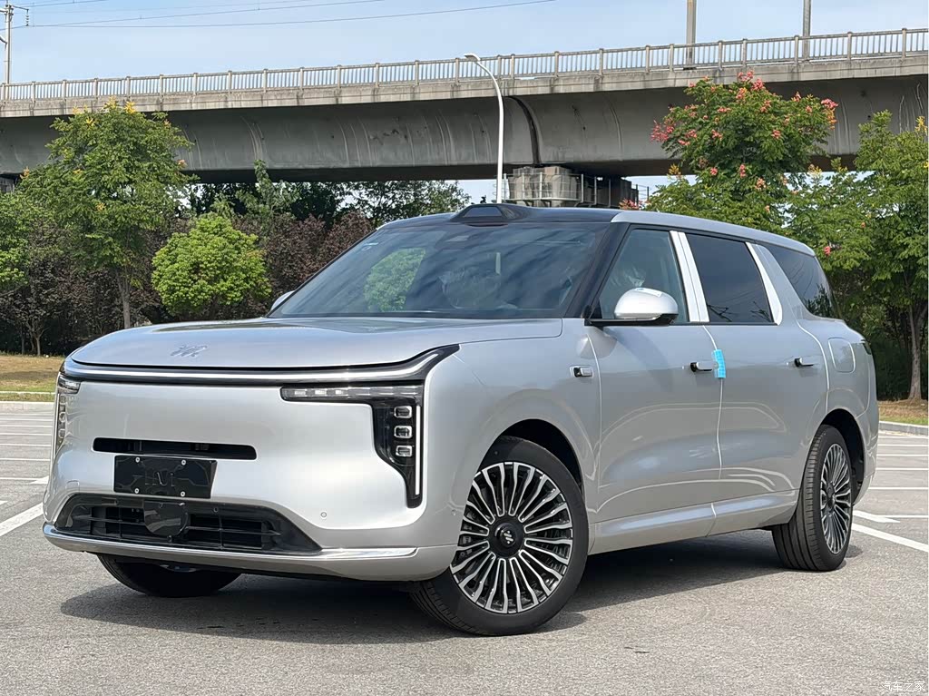2026 IM Motors IM LS8 Model Base Version 5-seater Long Range Edition, фото 1, лот 11165016