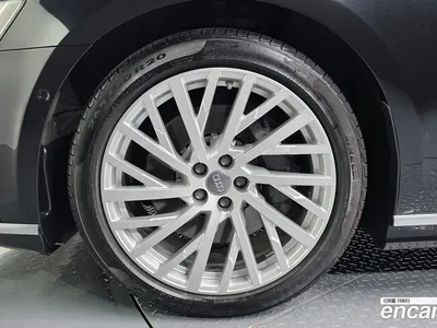 2020 Audi A8 55 TFSI Quattro LWB, фото 4, лот 10224492