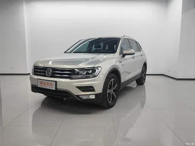 2019 Volkswagen Tiguan L Facelift 330TSI Auto 2WD Panorama Comfort China VI, фото 1, лот 10417576