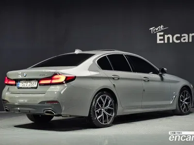 2021 BMW 5-Series 530e M Sport, фото 2, лот 10523758