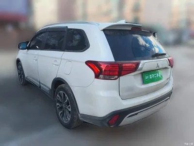 2020 Mitsubishi Outlander 2.0L 2WD Premium 5-seater, фото 4, лот 11386508