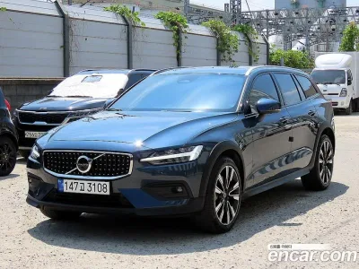 2023 Volvo V60 B5 Ultimate AWD, фото 2, лот 10122720