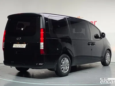 2022 Hyundai Staria Tourer 11-Seater, фото 1, лот 10055477
