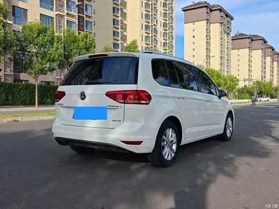 2016 Volkswagen Touran L 280TSI DSG Elegance, фото 4, лот 11196850