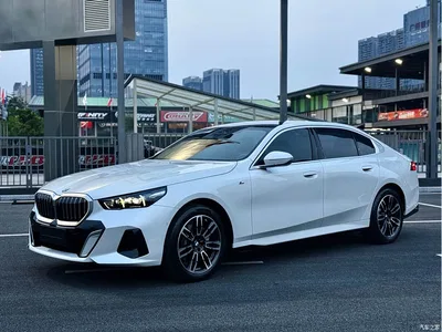 2025 BMW 5 Series 530Li Leading M Sport Package, фото 1, лот 11133736