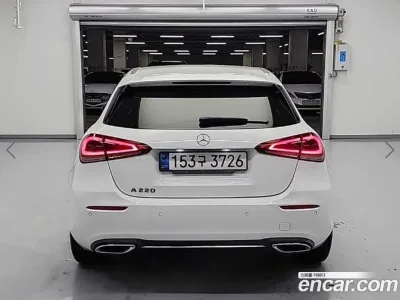 2022 Mercedes-Benz A-Class A220 Hatchback, фото 3, лот 10041241