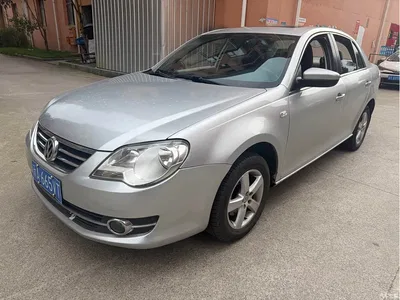 2011 Volkswagen Bora 1.6L Automatic Comfort, фото 1, лот 11553664