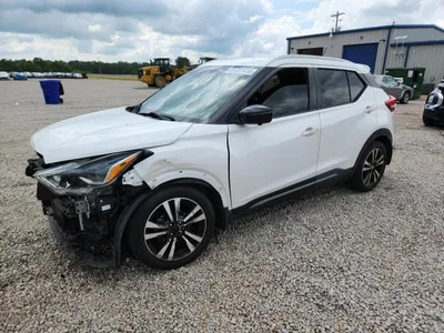 2020 NISSAN KICKS SR, фото 1, лот 10738440