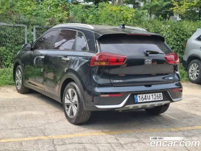 2017 Kia Niro Luxury, фото 4, лот 10811833