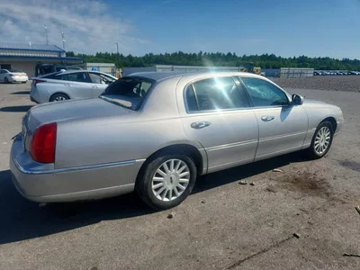 2003 LINCOLN TOWN CAR EXECUTIVE, фото 3, лот 10979453