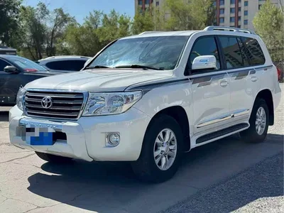2015 Toyota Land Cruiser (Import) 4.0L V6 Middle East Low Configuration Edition, фото 1, лот 10317655