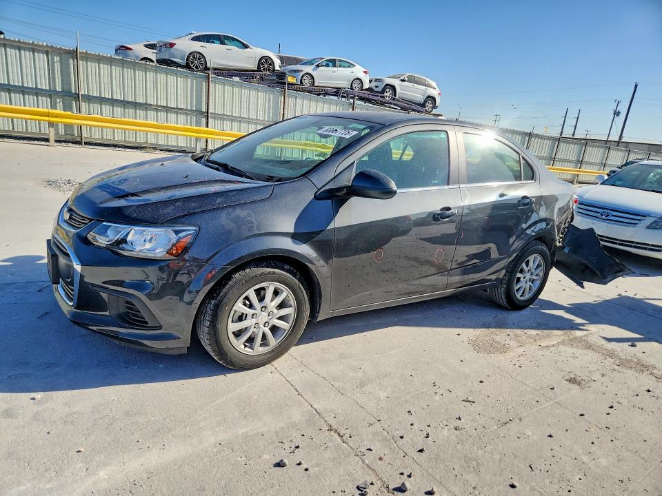 2017 CHEVROLET SONIC LT, фото 1, лот 11186515