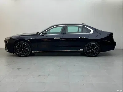 2023 BMW i7 xDrive60L Luxury Package, фото 3, лот 11547738