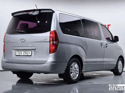 2018 Hyundai Starex 12-Seater Wagon, фото 2, лот 10206275