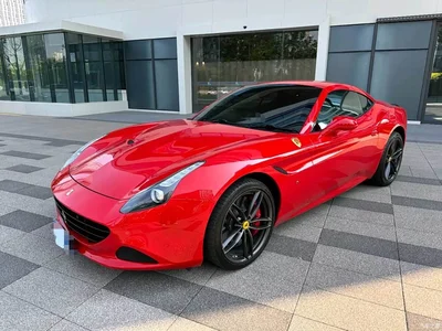 2015 Ferrari California T 3.9T Standard, фото 1, лот 10264640