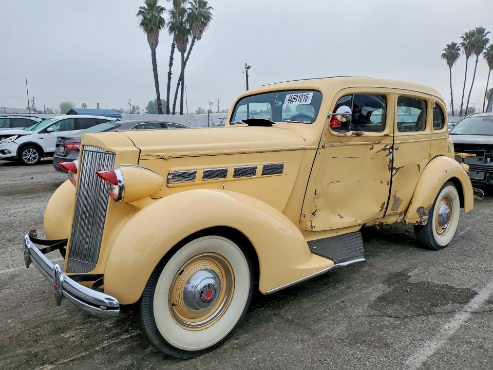1937 PACKARD DELUXE EIGHT, фото 1, лот 11157962