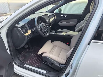 2026 Volvo XC60 Model B5 AWD Premium Luxury, фото 3, лот 10353944
