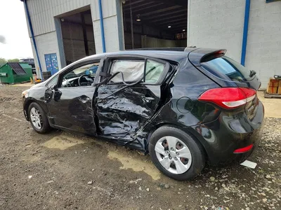 2017 KIA FORTE5 LX, фото 2, лот 10964337