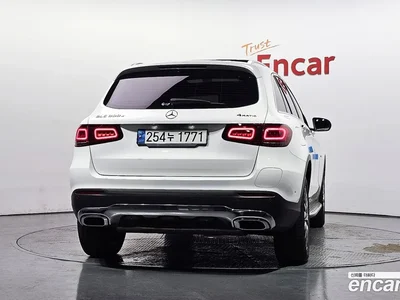 2021 Mercedes-Benz GLC-Class GLC300e 4MATIC, фото 4, лот 10212719