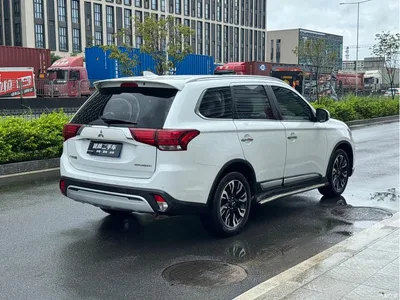 2020 Mitsubishi Outlander 2.4L 4WD Luxury 5-seater, фото 4, лот 10339467