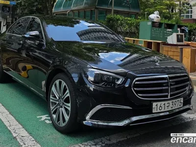 2023 Mercedes-Benz E-Class E300e 4MATIC Exclusive, фото 1, лот 10059830