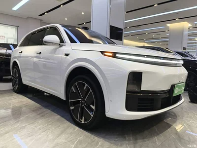 2025 Li Auto L7 Ultra Smart Renewal Edition, фото 4, лот 11192373